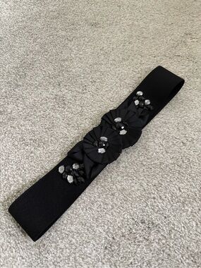 Vintage Y2K Black Bejeweled Elastic Belt